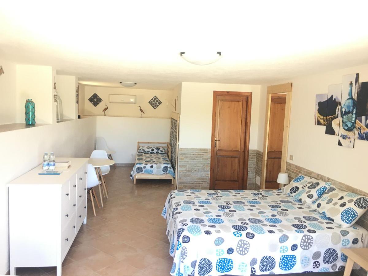 B&B Tavolara Puntaldia Eksteriør bilde