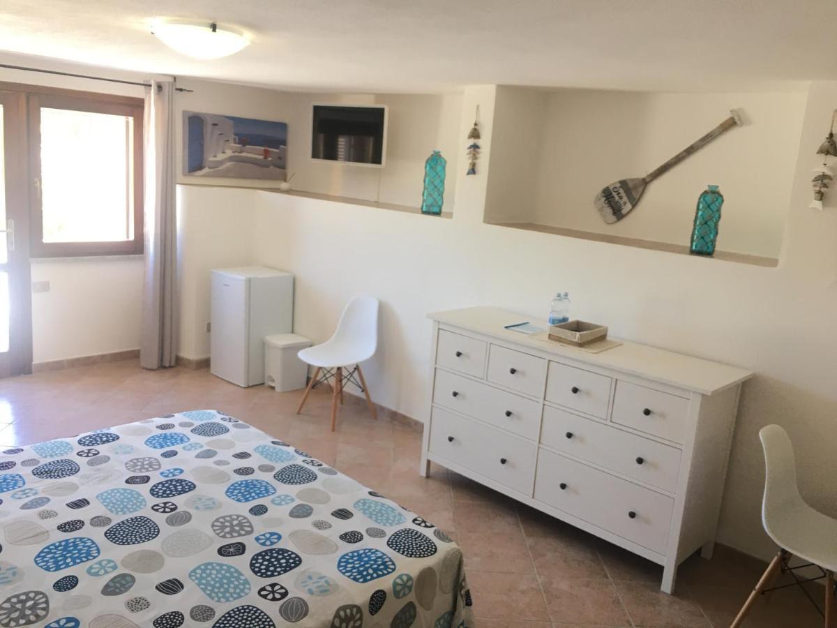 B&B Tavolara Puntaldia Eksteriør bilde